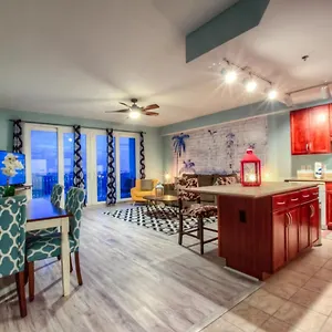  Holiday home Laketown Wharf 1135 By Aneliya
