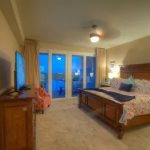  Holiday home Laketown Wharf 733 By Zia Vr